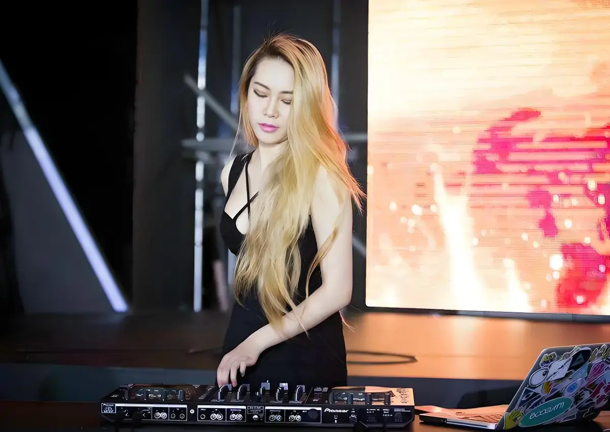 中国音乐里的扣人心弦，经典歌曲下载