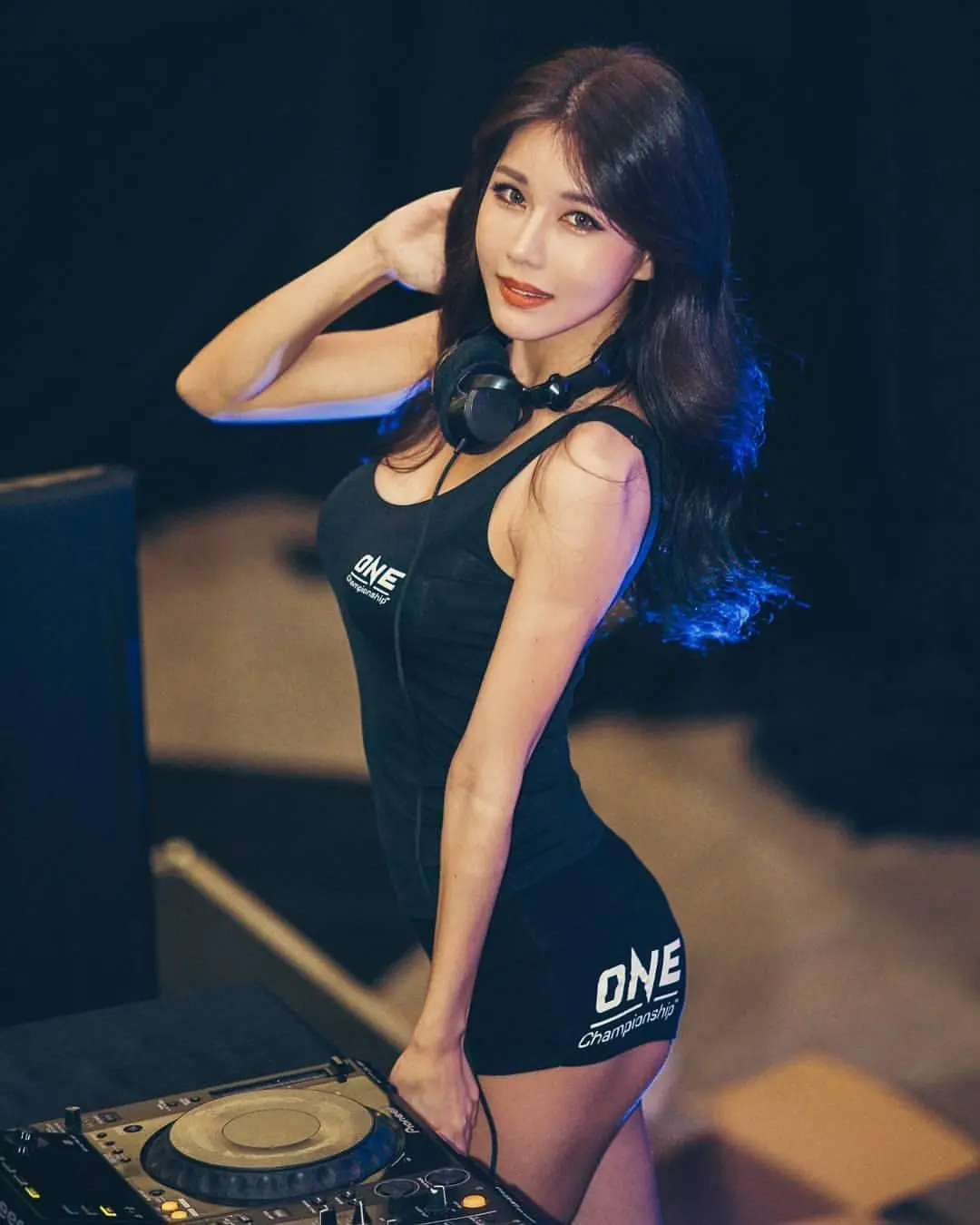 适合中老年女性歌曲下载-唤起共鸣，安抚心灵