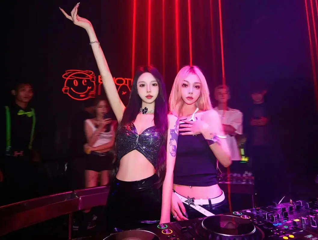 文艺浪漫女性歌曲下载-用音乐谱写心弦