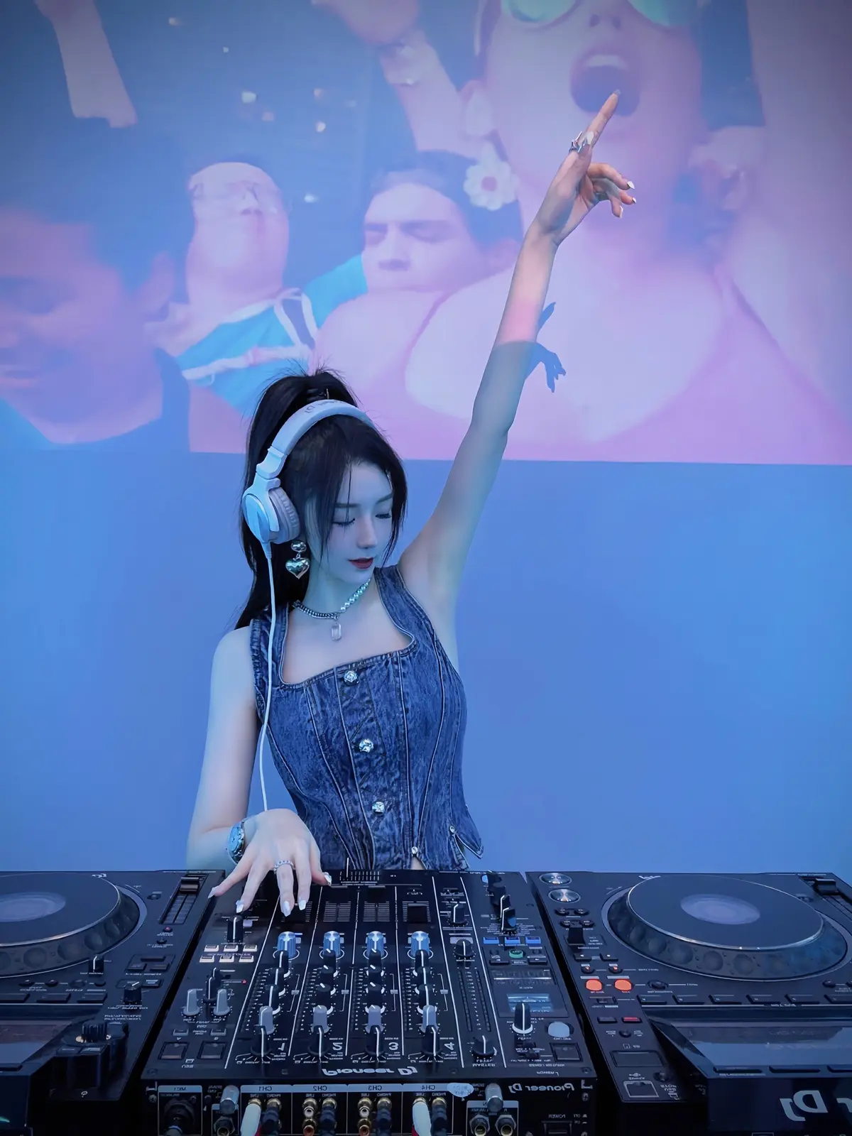 中国降生歌曲下载-承载生命与亲情的乐章